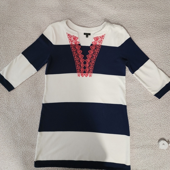 Talbolts Beautiful Preppy Striped V Neck Dress - Picture 14 of 16